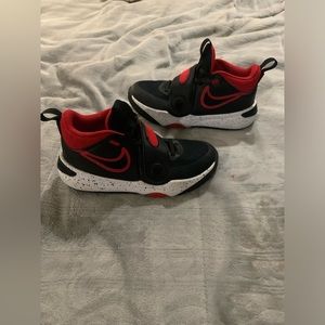 Boys Velcro mid top Nikes